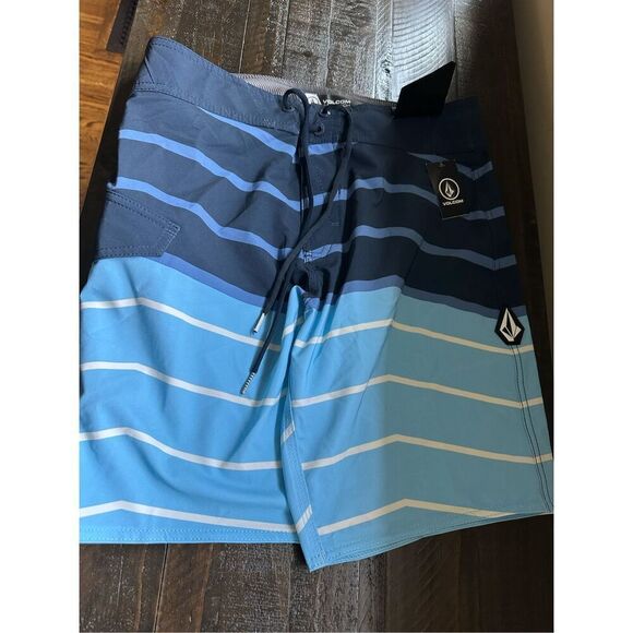 Volcom Men's Mod Tech 19” Boardshort Swim Trunk size 29 blue stripe - Picture 7 of 7